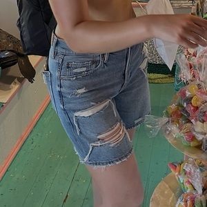American Eagle 90’s Boyfriend Bermuda short | size 4